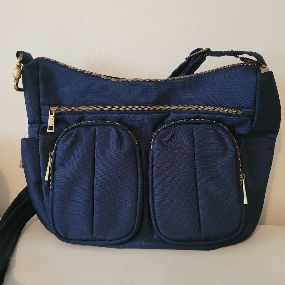 Travelon crossbody bag